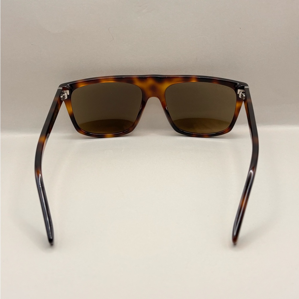Gucci Brown Tortoise Sunglasses - Picture 6 of 10